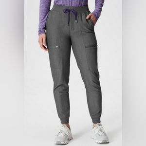 Fabletics scrubs on-call 4-pocket jogger scrub pant
